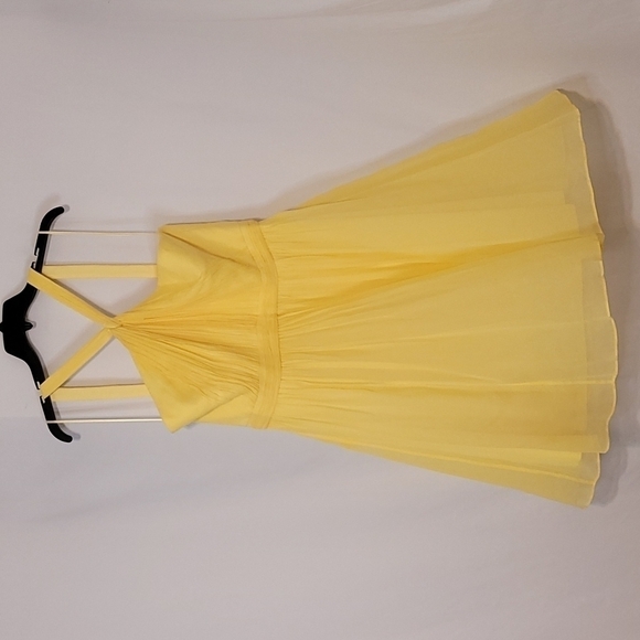 𝅺J Crew Yellow Silk Halter Twist Neck - Picture 1 of 7